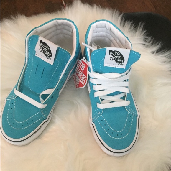 Shoes - Picture 2 of 2